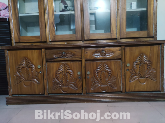 Wall cabinet